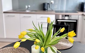 C- Home4U - Apartment With A City View Close To Aquapark, Parking In Secured Area